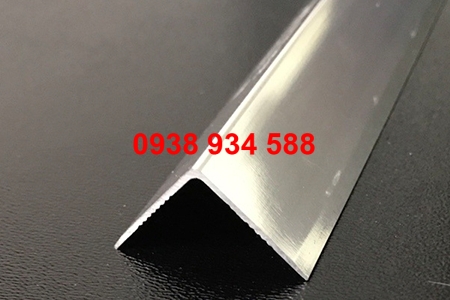 Nẹp V20x20x2.700mm màu inox