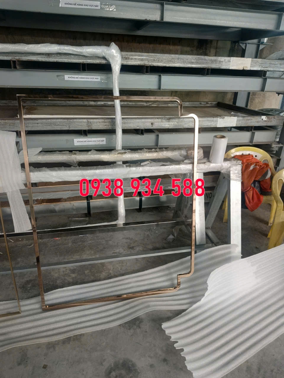 Si mạ khung inox