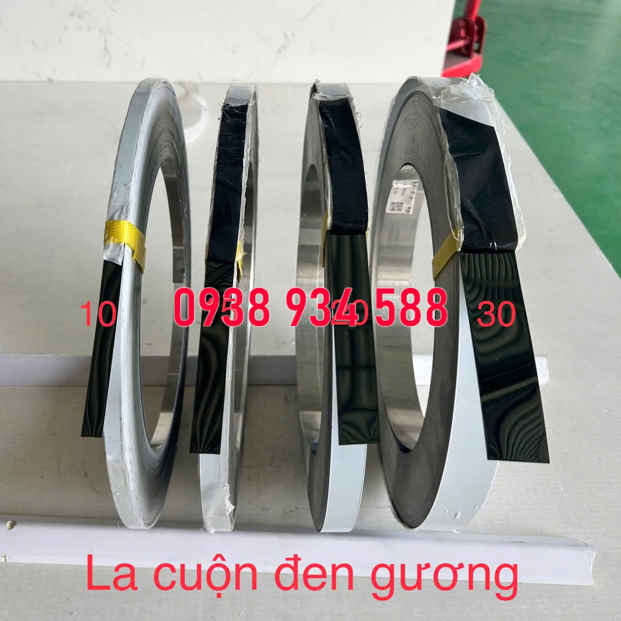 LA CUỘN INOX ĐEN GƯƠNG