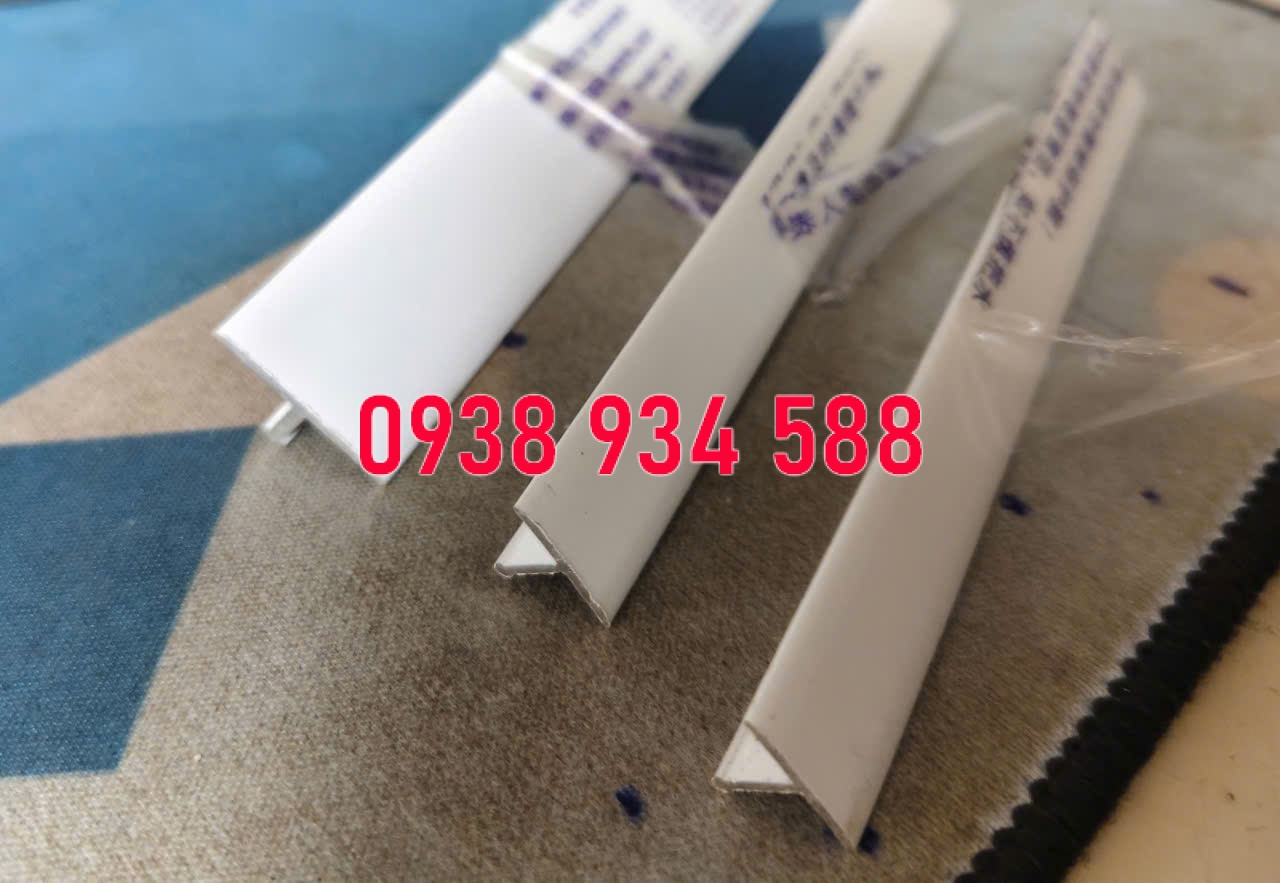 Nẹp trắng sữa chứ T